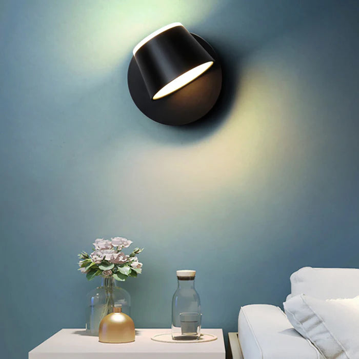 AuraLume - Minimalist round LED wall light with sleek and modern design