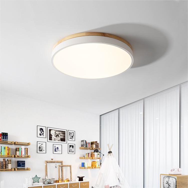 LumiBeam – Modern Wooden Ceiling Light for Warm Ambient Glow