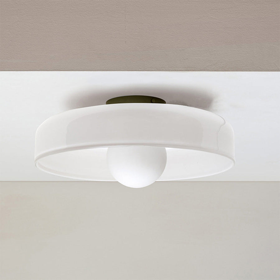 LumeGlow - Modern Round Ceiling Light with Sleek Design for Stylish Interior Spaces