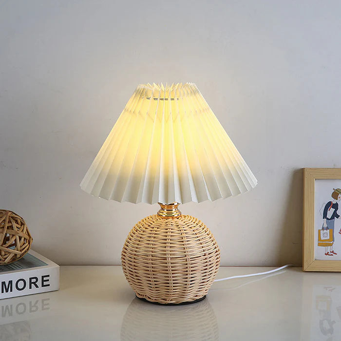 ZenGlow – Modern Bamboo Weaving Table Lamp for a Serene Ambiance