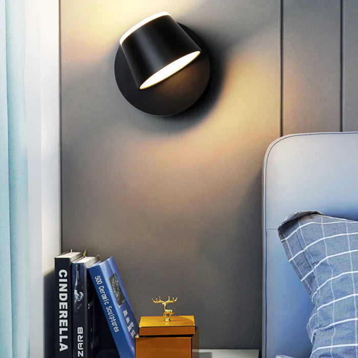 AuraLume - Minimalist round LED wall light with sleek and modern design