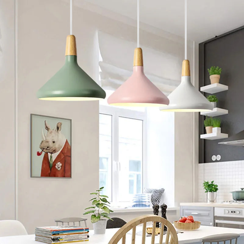 NordicMacaron - Nordic Wooden Pendant Light for a Warm, Inviting Atmosphere