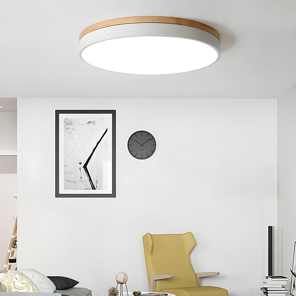 LumiBeam – Modern Wooden Ceiling Light for Warm Ambient Glow