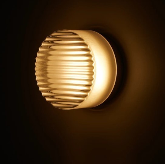 LumiGlow – Modern Round LED Wall Light with Frosted Glass Diffuser