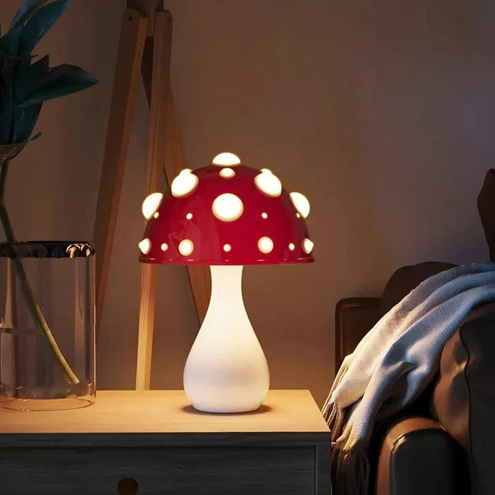 GlowCap - Enchanting Mushroom-Inspired Table Lamp for Cozy Spaces