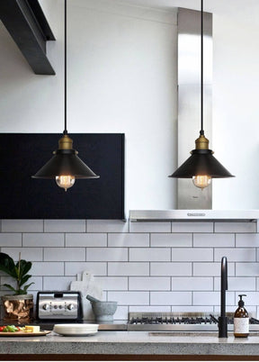 BrassGlow – Vintage Industrial Cone Pendant Light for Classic Ambiance