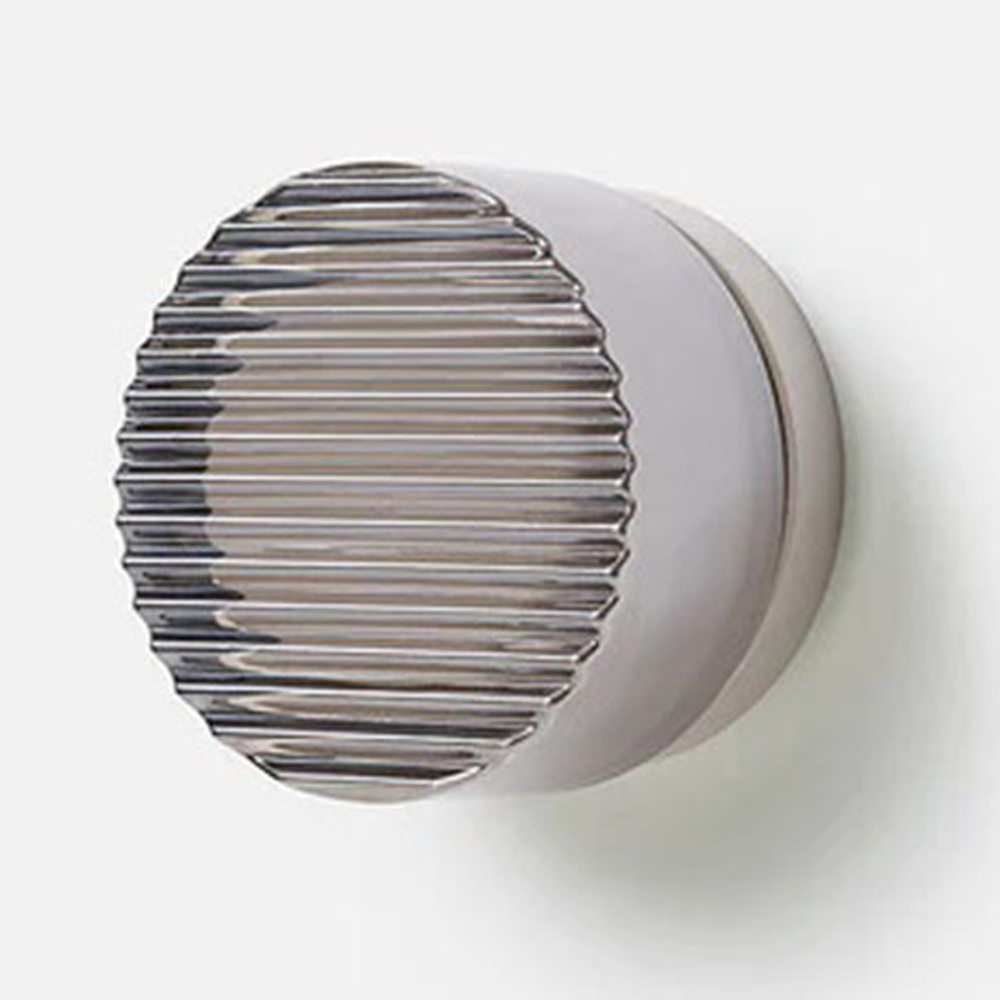 LumiGlow – Modern Round LED Wall Light with Frosted Glass Diffuser