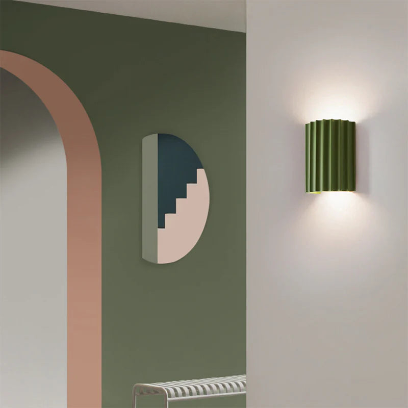 WaveGlow – Modern Semi-Circular Wall Sconce with Soft Up & Down Lighting