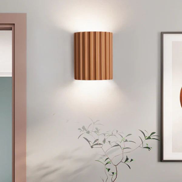 WaveGlow – Modern Semi-Circular Wall Sconce with Soft Up & Down Lighting