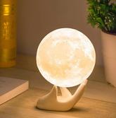 HaloMoon - Floating moon lamp with soft glow and modern design