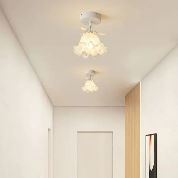 TiffaGlow - Stylish ceiling light with floral design and vintage charm