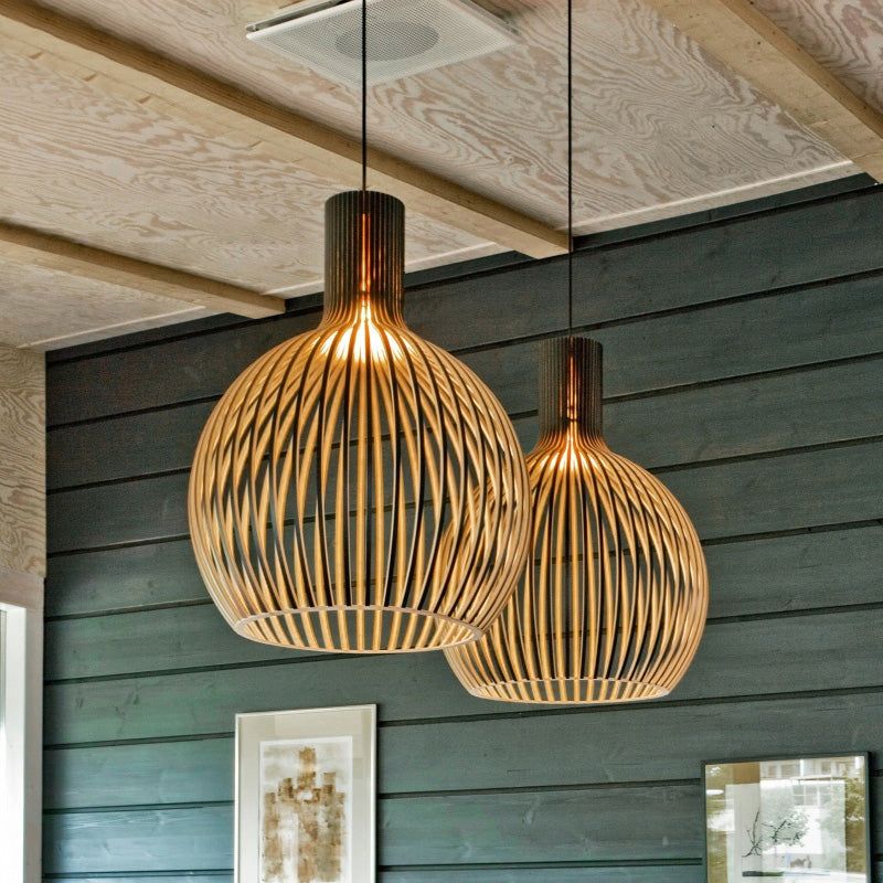 LumiWeave – Artistic Globe Pendant Light with Intricate Open-Slat Design