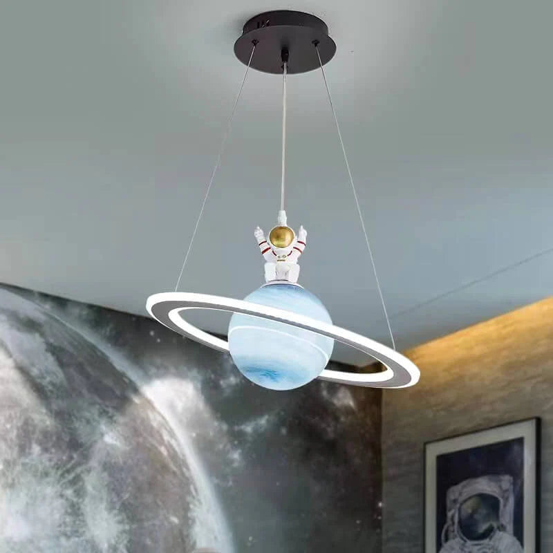 CosmoGlow – Whimsical Space Themed Pendant Light with Planet and Astronaut