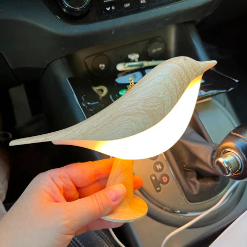 LumiBird - Elegant bird-shaped lamp with soft and soothing illumination