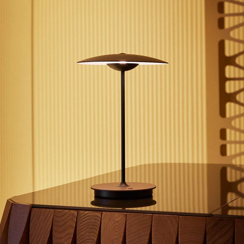 HoneyLume – Stylish Table Lamp for Elegant Ambiance