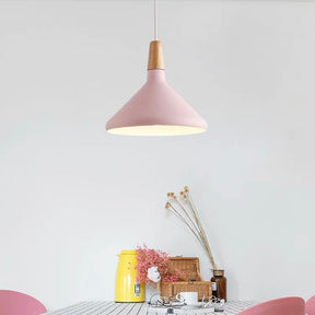 NordicMacaron - Nordic Wooden Pendant Light for a Warm, Inviting Atmosphere