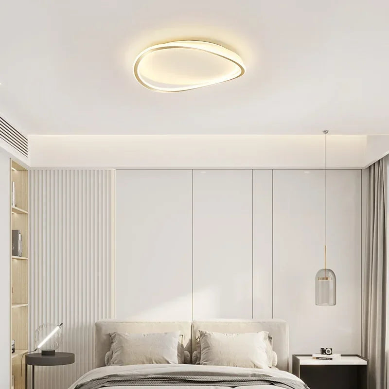 HaloGlow – Modern Ceiling Light with Circular Design and LED Halo Illumination