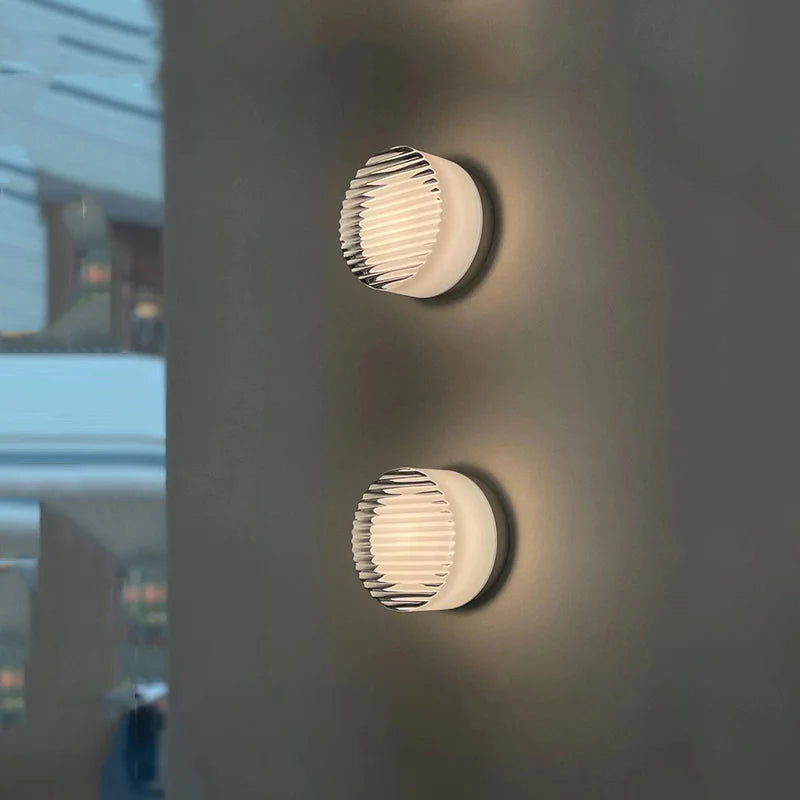 GlowSphere – Sleek Round LED Wall Light for Indoor and Outdoor Spaces