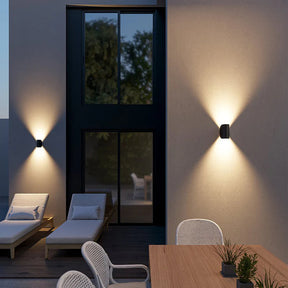 LumiTwist - Adjustable wall lamp with swivel design and modern aesthetic