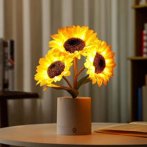 GlowFloral - Radiant Sunflower-Inspired Lamp with Soft LED Glow