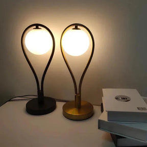 AuraGlow - Elegant table lamp with soft lighting and sophisticated design