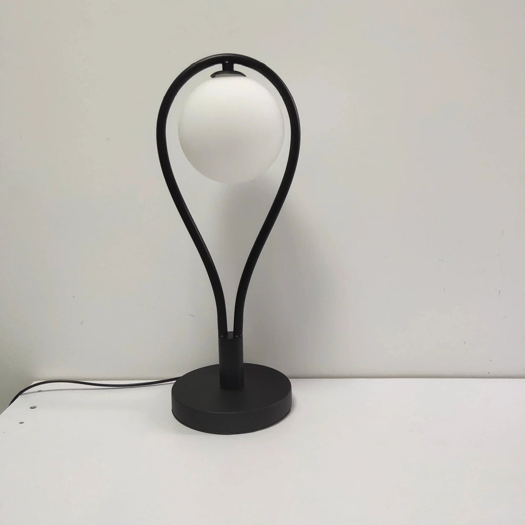 AuraGlow - Elegant table lamp with soft lighting and sophisticated design