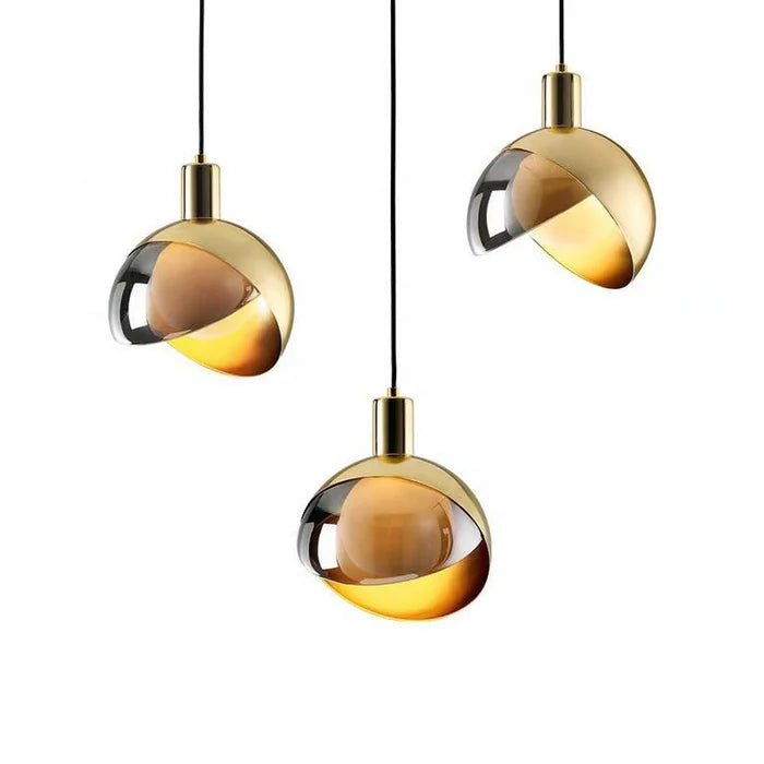 GoldGlow – Elegant Glass Pendant Light for a Luxurious Touch