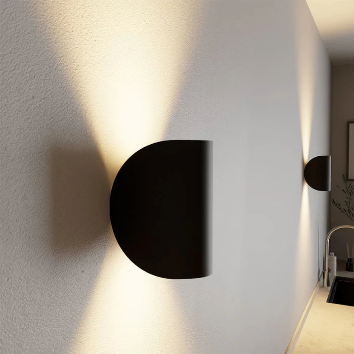 LumiTwist - Adjustable wall lamp with swivel design and modern aesthetic