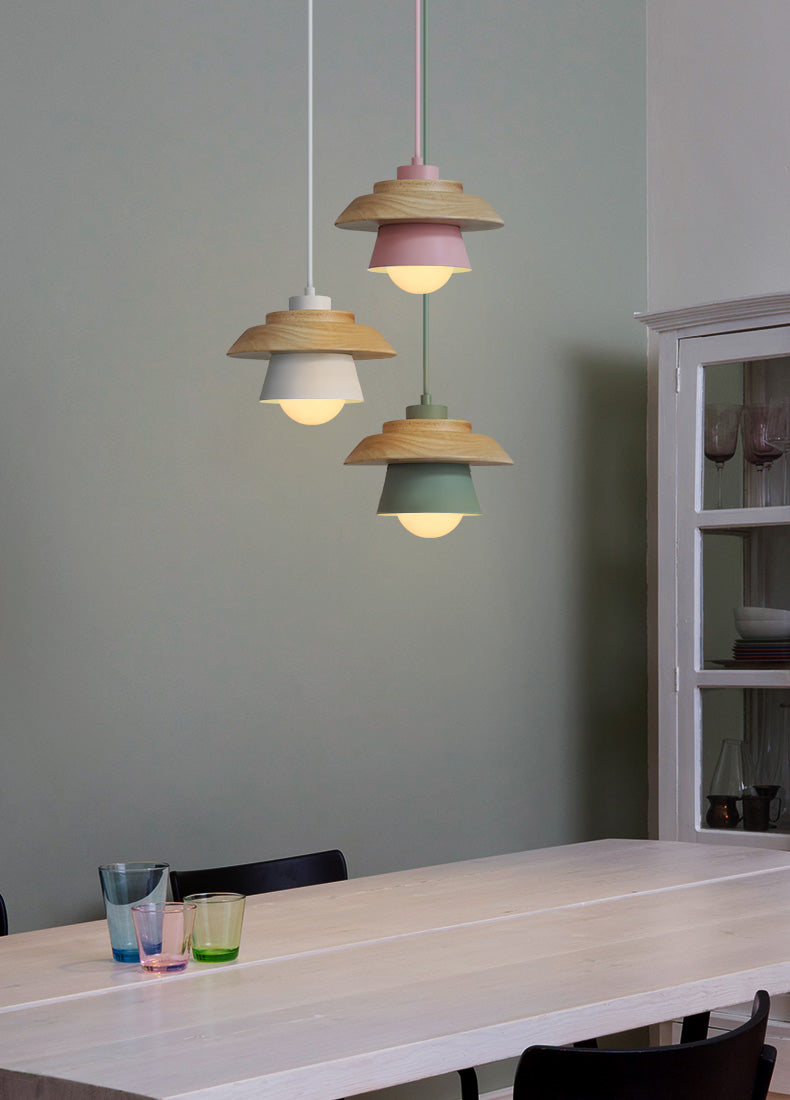 GlowNest - Scandinavian Pendant Lamp with Open Wood Frame for Warm Ambient Lighting