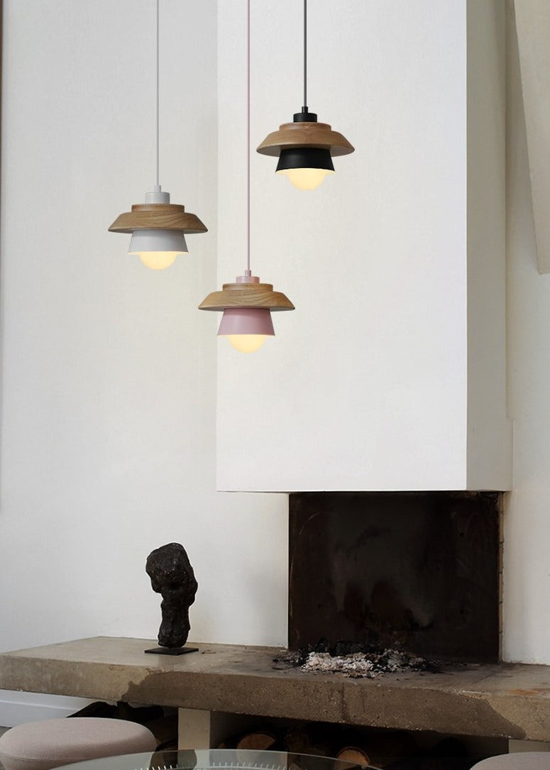 GlowNest - Scandinavian Pendant Lamp with Open Wood Frame for Warm Ambient Lighting