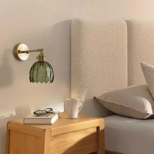 FloraGlow - Vintage Wall Lamp with Elegant Flower Bud Shade for Soft Ambient Lighting