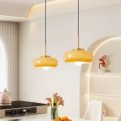 GoldenGlow – Elegant Chandelier with Radiant Glass Lampshade