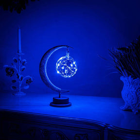 MoonAura - Dreamy moon lamp with soft glow and celestial charm